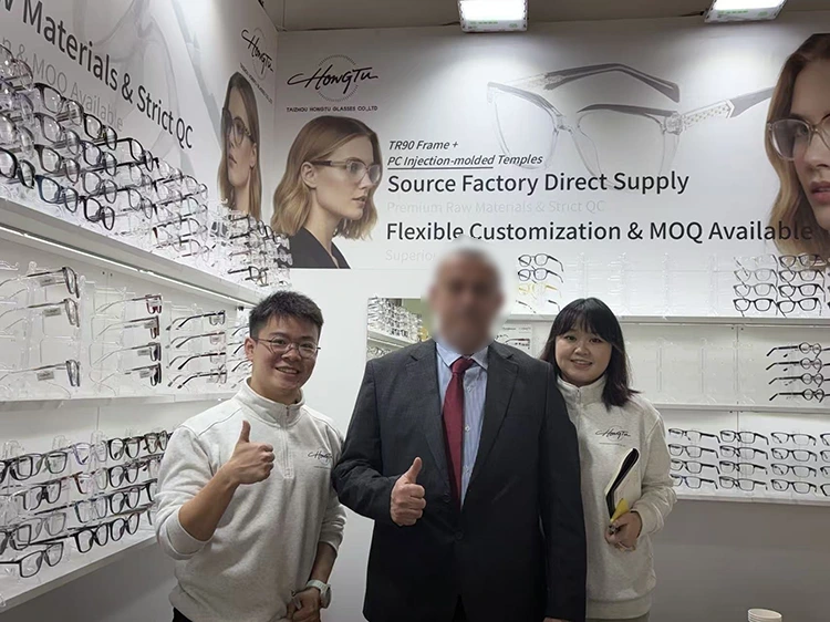 Hongtu Glasses Overseas Professional Exhibition